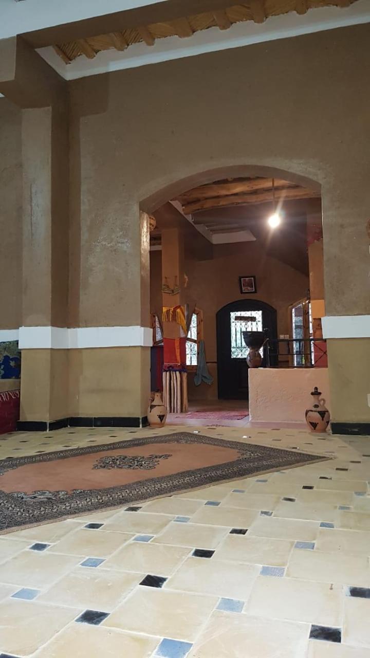 Riad Pizzeria Marhaba Hotel Akhendachou n'Ait Ouffi Exterior foto